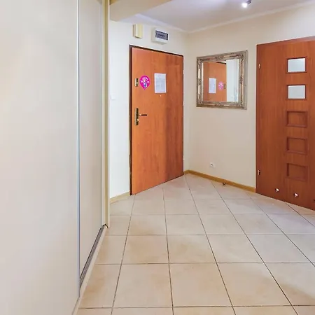 شقة Vacationclub - Osiedle Podgorze 1b 6 شكلارسكا بوريبا